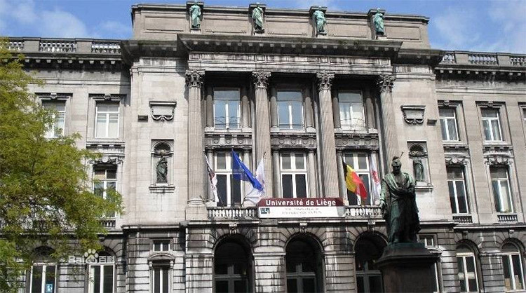 列日大学1817年建校时落成的主行政楼沿用至今