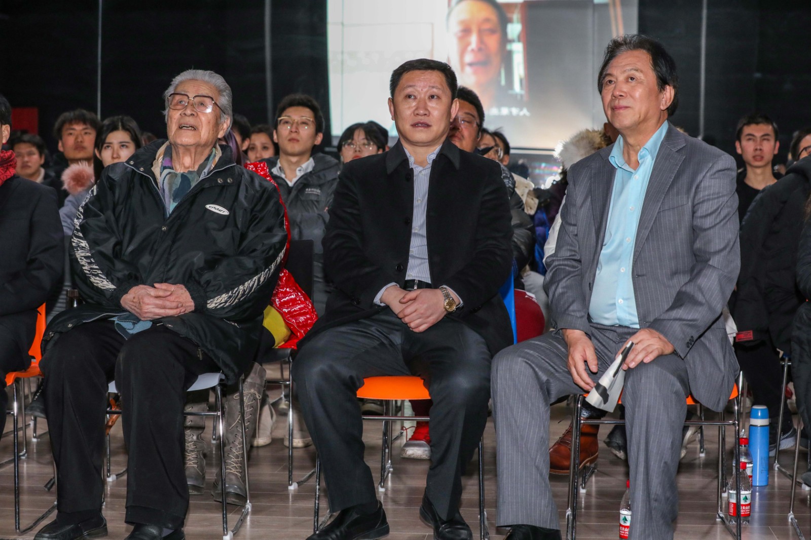 蓝天野老师、李清友老师、赵连城院长及众多嘉宾